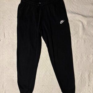 Nike Essential Fleece Jogger Sweatpants Women's Medium Black BV4095-010 Casual